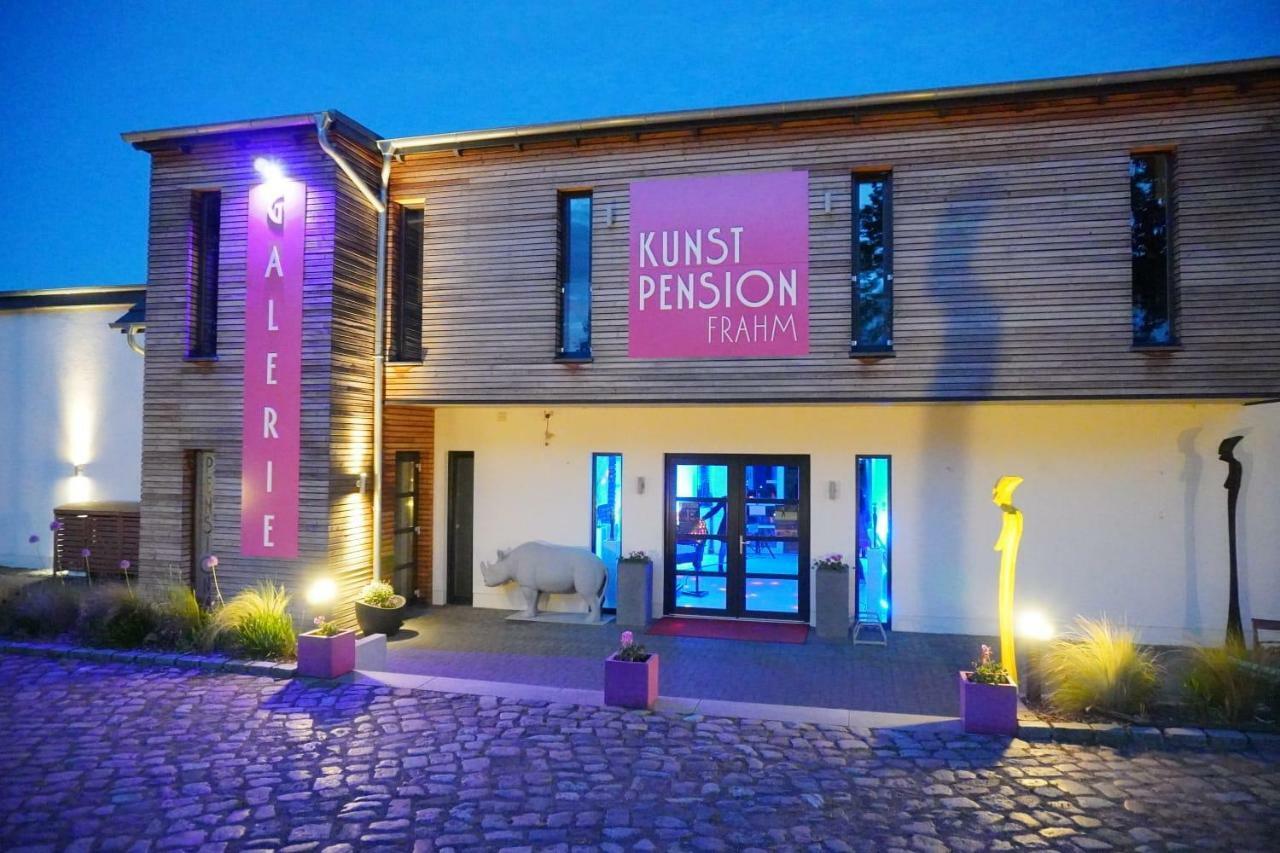 Kunst Pension Frahm Basthorst  Exteriér fotografie